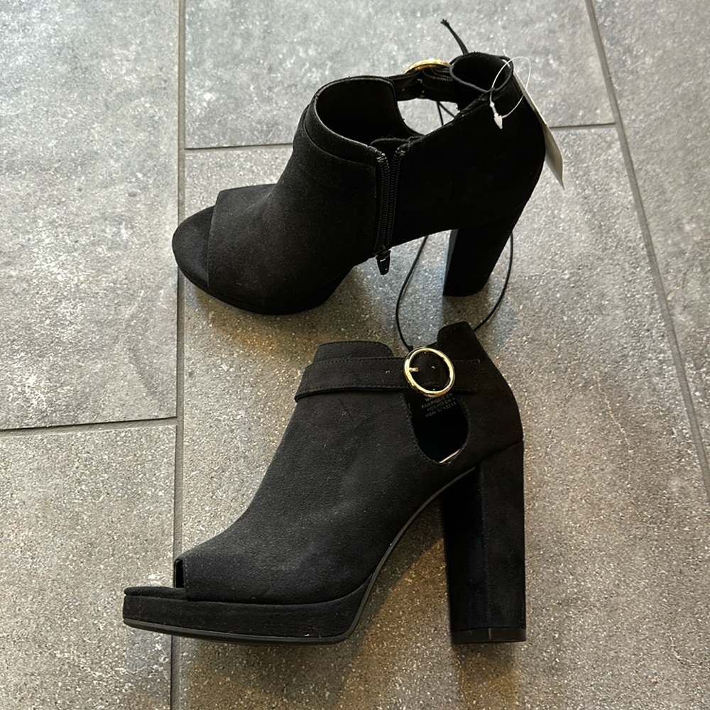 Black open toe boots